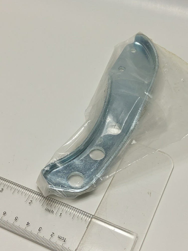 RABBIT HANGER 630-75003-00 (NEW)