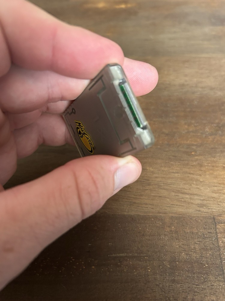 Mad Catz Memory Cube 59 1x Memory Card for Nintendo GameCube (Model: 5607)