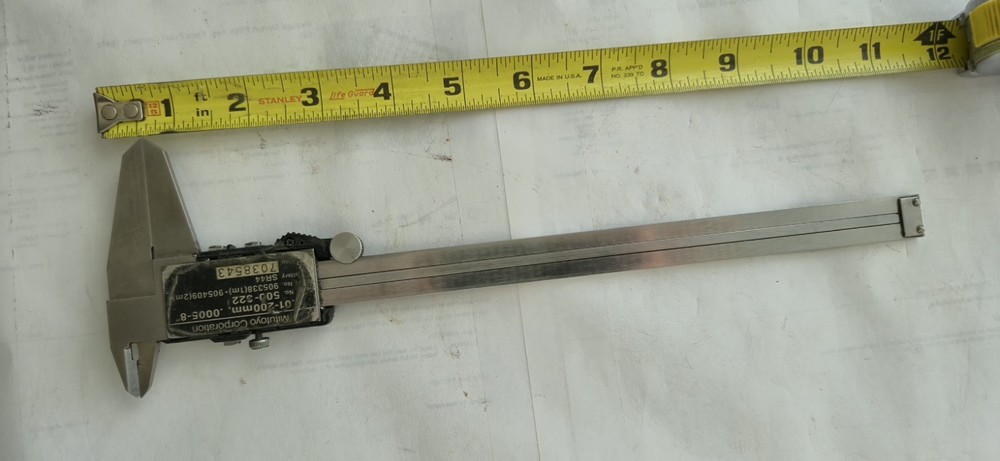 Mitutoyo 500-322 Digimatic 8" Calipers. 1 Small Issue-- READ DESCRIPTION PLEASE