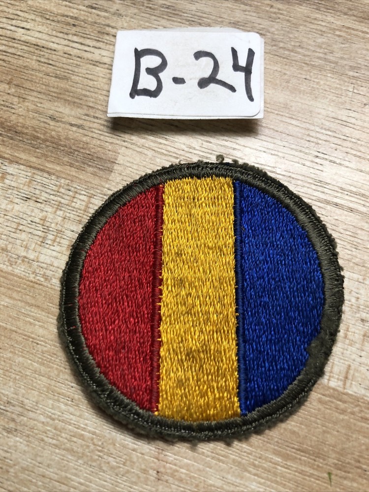 WWII US ARMY Replacement And School Command Patch TRADOC