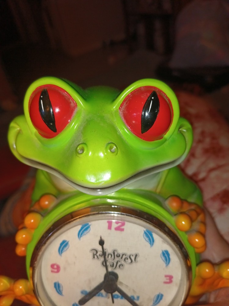Rainforest Cafe Tree Frog table Clock Cha Cha Works Rare VTG