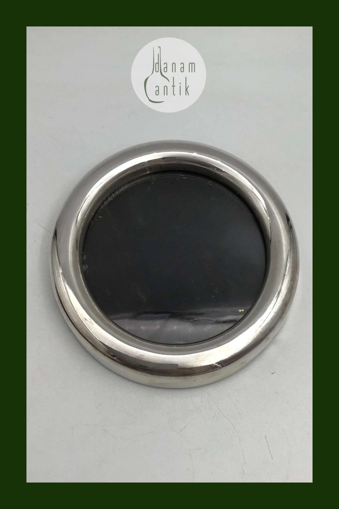 Round Silver Picture Frame