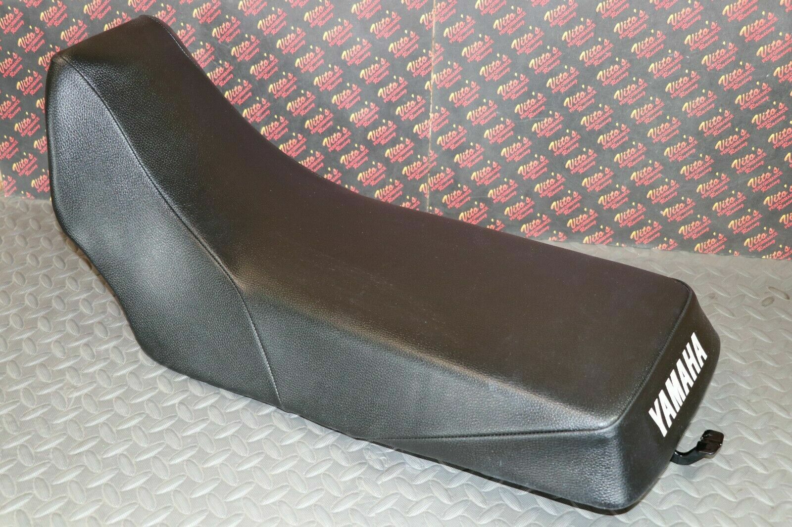 NEW Complete seat Yamaha Banshee 1987-2006 BLACK + lettering