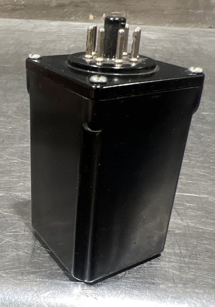 SOLID STATE FLASHER MODEL A 5952 RELAY. 8 Pin Used Surplus