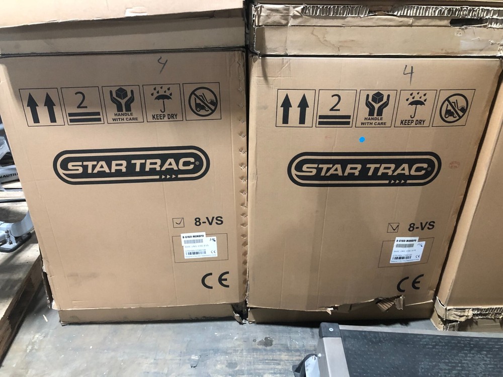 STAR TRAC 8V VERSASTRIDER ELLIPTICAL
