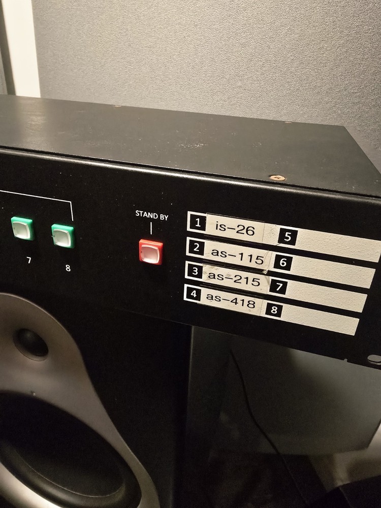 DMC SPEAKER SElector DMC+ Speaker System