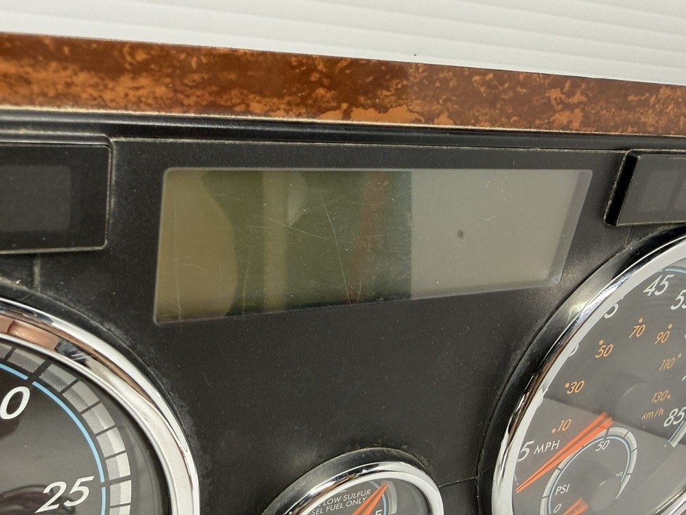 2014-2016 Freightliner CASCADIA Speedometer Instrument Cluster - Used