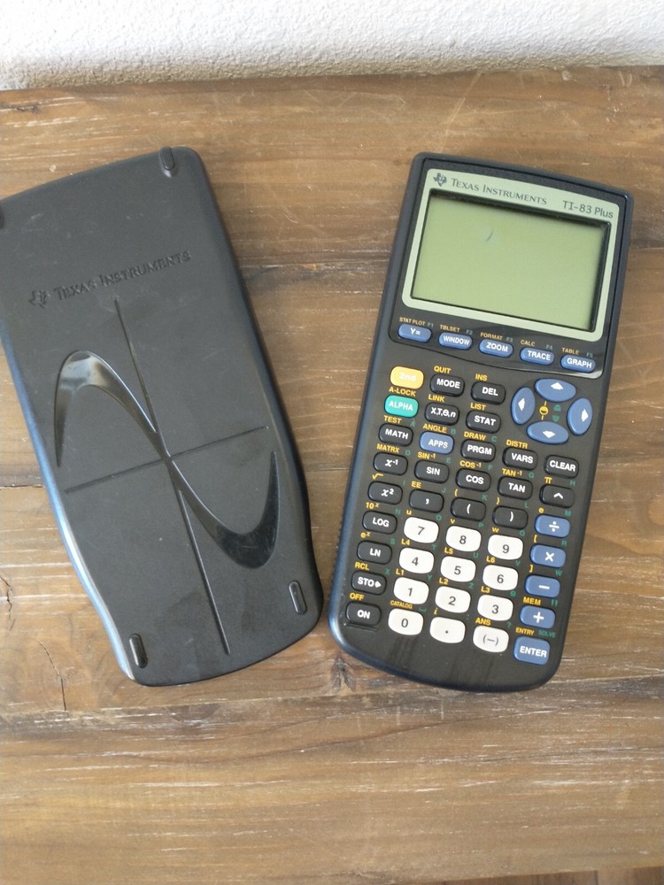 Texas Instruments TI-83 Plus Graphing Calculator *TESTED* small screen flaw