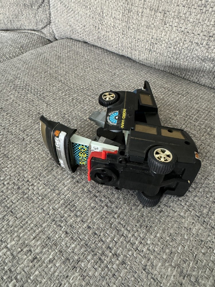 Remote Control Transforming Robo Van