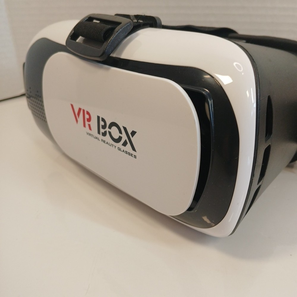 VR Box Virtual Reality Headset/ Glasses (Need A Smartphone To Operate VR Headset