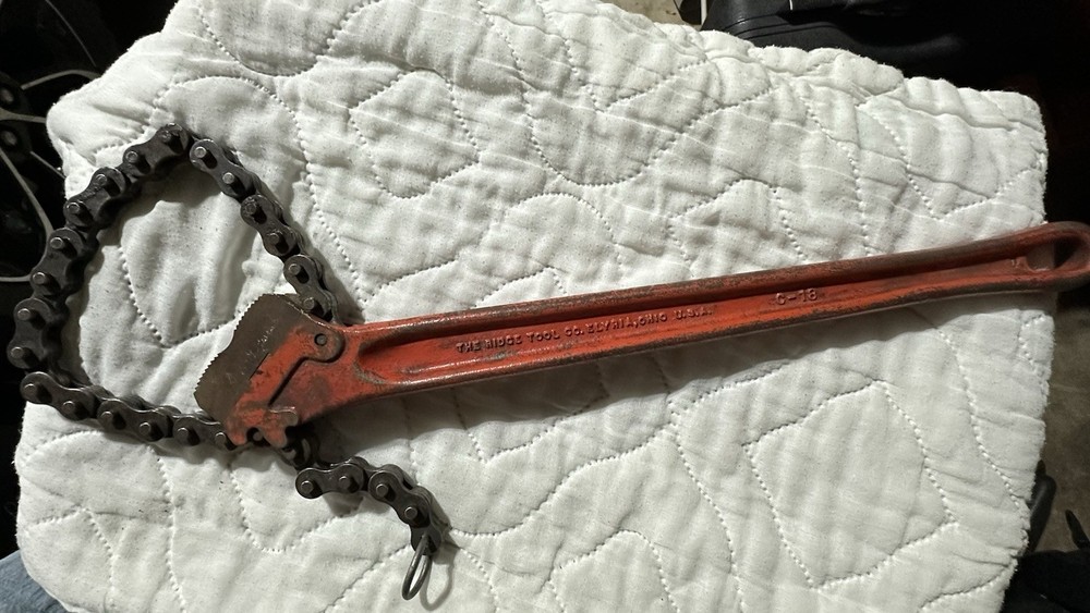 Ridgid C-18 Chain Wrench 2-1/2"