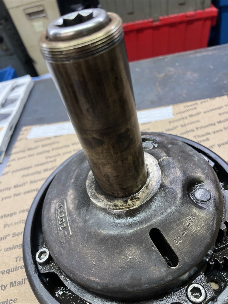 Barient 30 manual winch