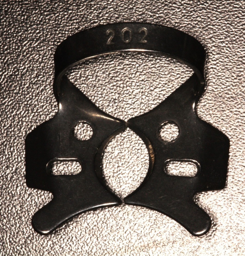#202 Molar Rubber Dam Clamp