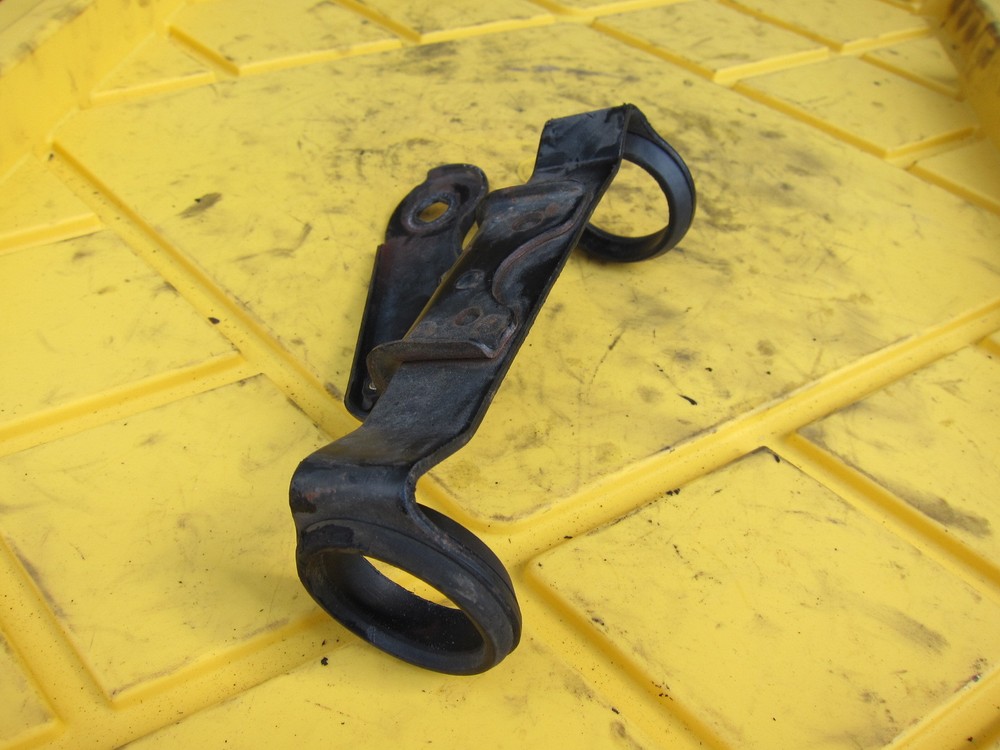 1995 Suzuki GS500 E OEM HEADLIGHT BRACKET
