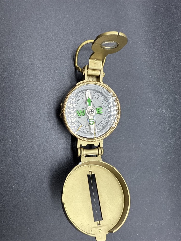 Metal compass vintage