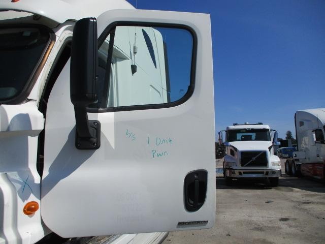 For 2011 FREIGHTLINER CASCADIA 113-125 DOOR ASSEMBLY Left , FL
