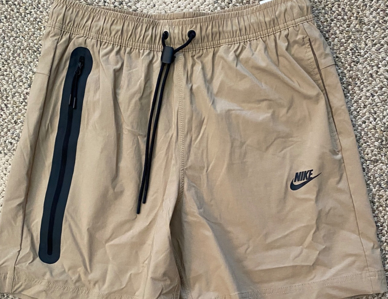 Nike Tech Woven Shorts Casual Lounge Athletic HQ0470-297 Khaki Tan $85 Men's L