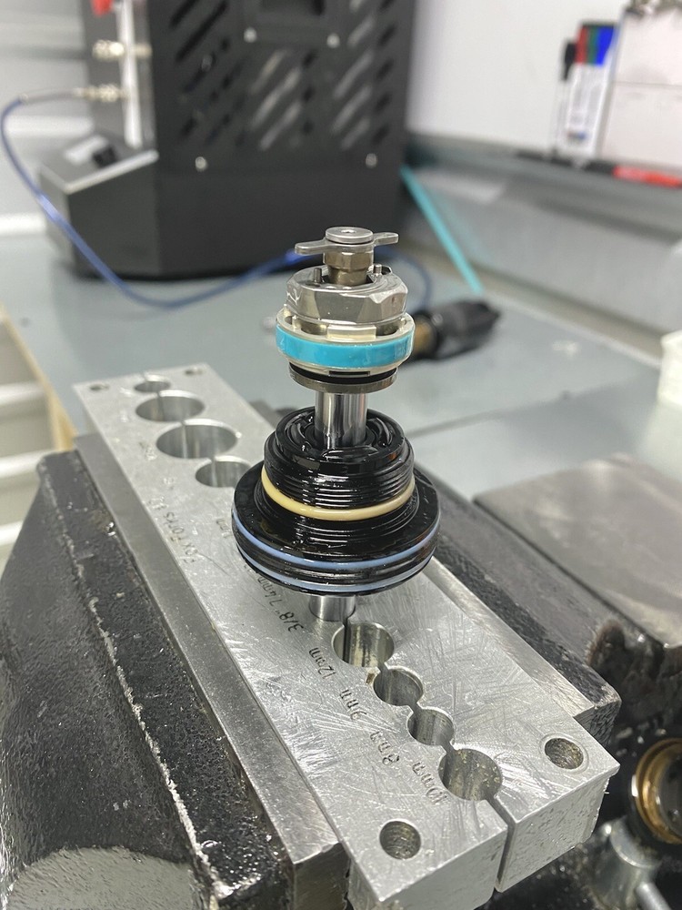 2016-2022 FOX FLOAT X2 REBUILD SERVICE