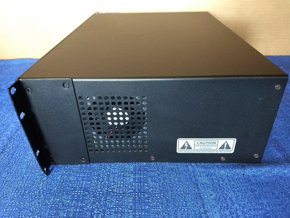 Crestron CEN-RGBHV8X4 Matrix Switcher