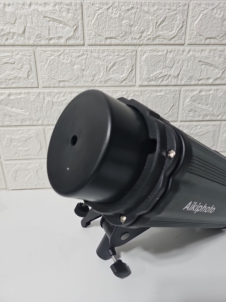 AIKIPHOTO P-200 Photo / Video Light Source PLEASE READ