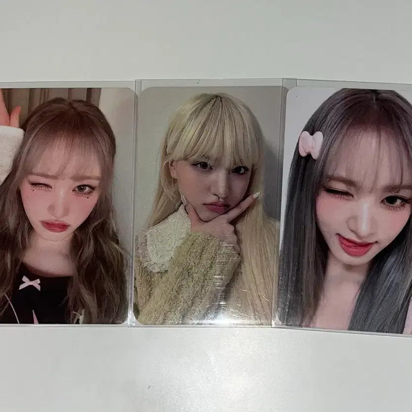 IZ*ONE Rees Photo Card Set (3 pcs)