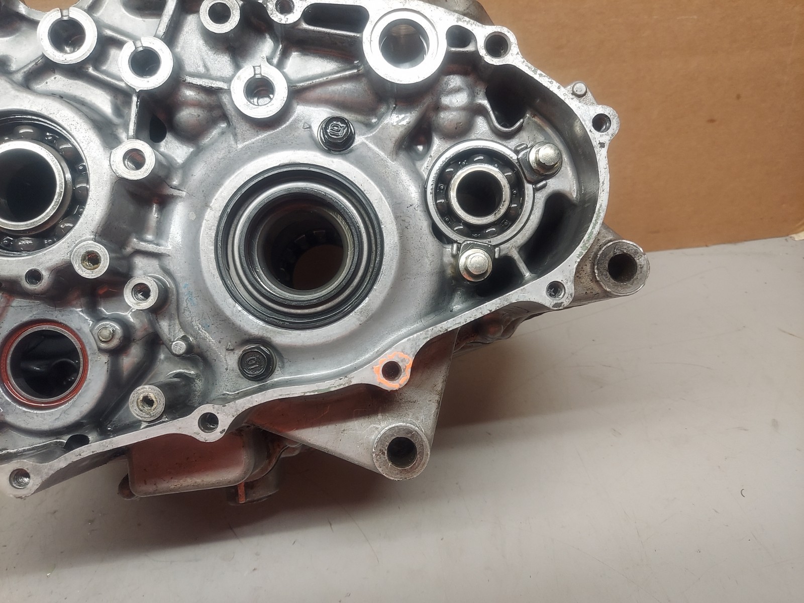 06-14 Honda trx450r crankcase left right inner case bottom end *READ ALL*