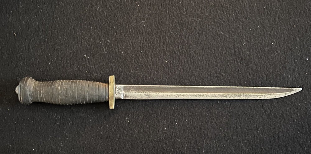 WW2? Unmarked Theater knife
