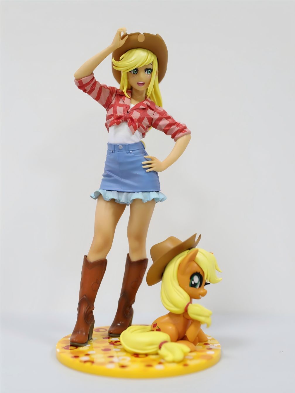 Apple Jack Action Figure My Little Pony Bishoujo Princess 8in Statue Unboxed