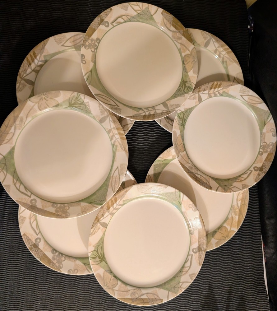 SET CORELLE TEXTURED LEAVES 18 pc Dinnerware set +extras