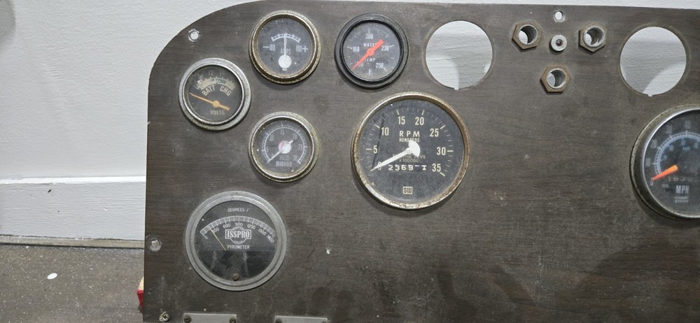 359 Peterbilt Flat Dash Panel With Gauges