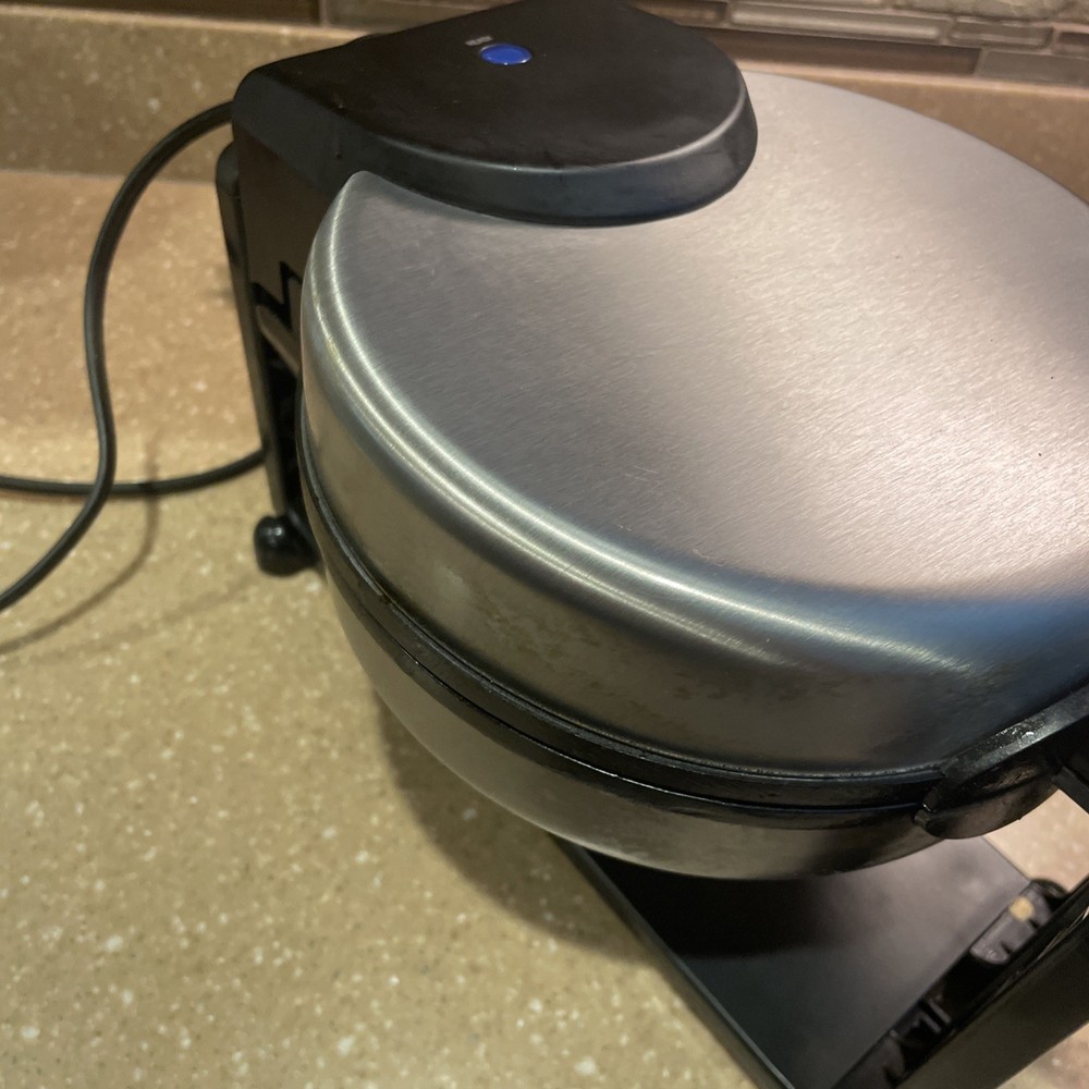 Sensio Bella Cucina Kitchen Rotating Belgian Nonstick Waffle Maker