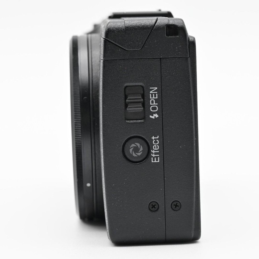 RICOH GR Shutter Count 7690