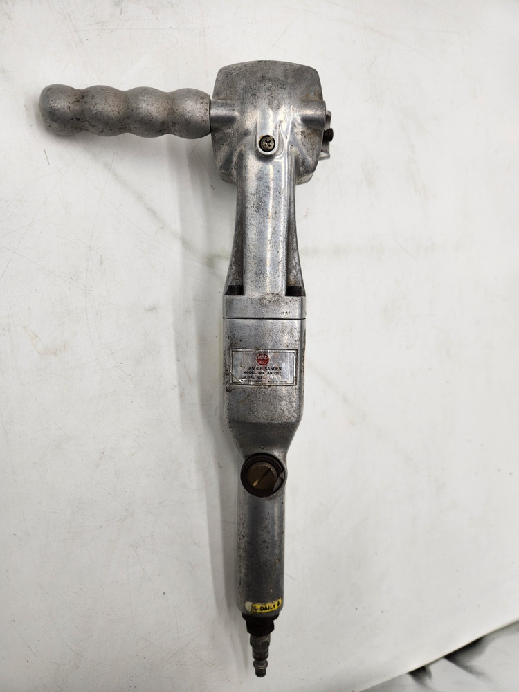 Mac Tools 7" 90-degree pneumatic sander AS707