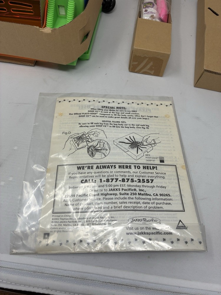 Toymax 98888 Creepy Crawler Bug Maker New Other