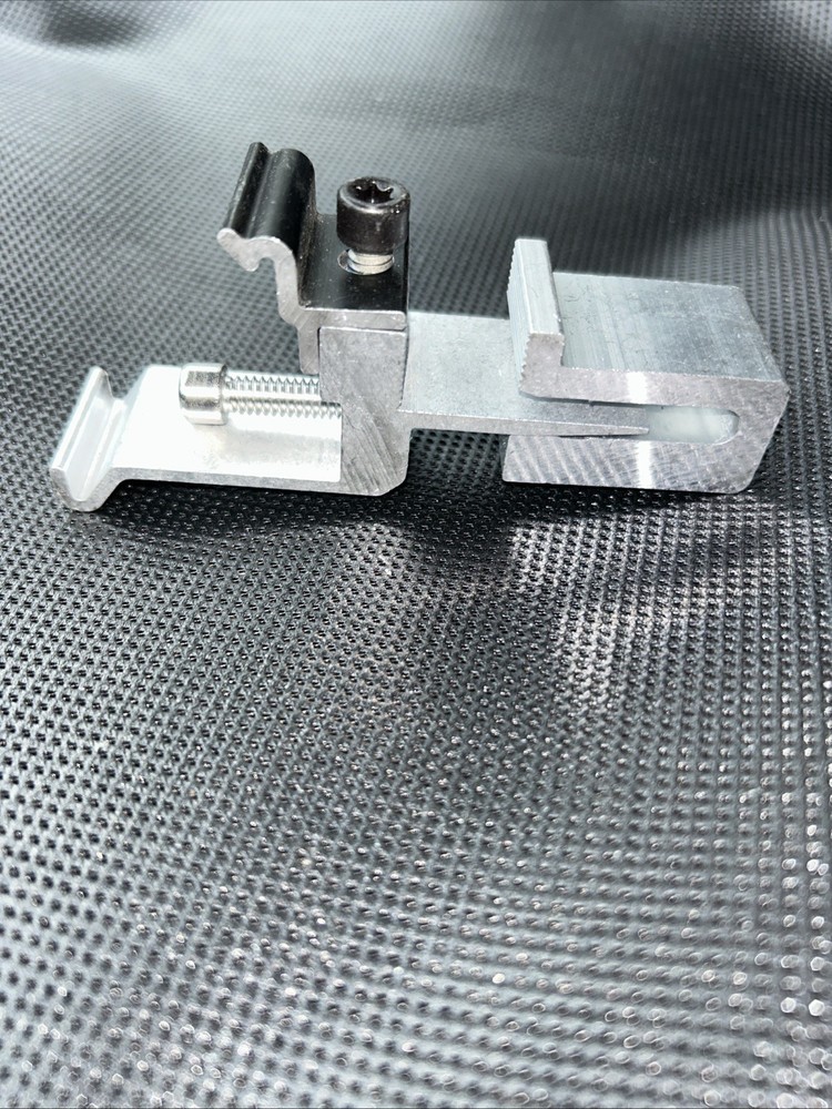 IronRidge CTR-CL-01-B1 Contour Clamp with Torx Bit