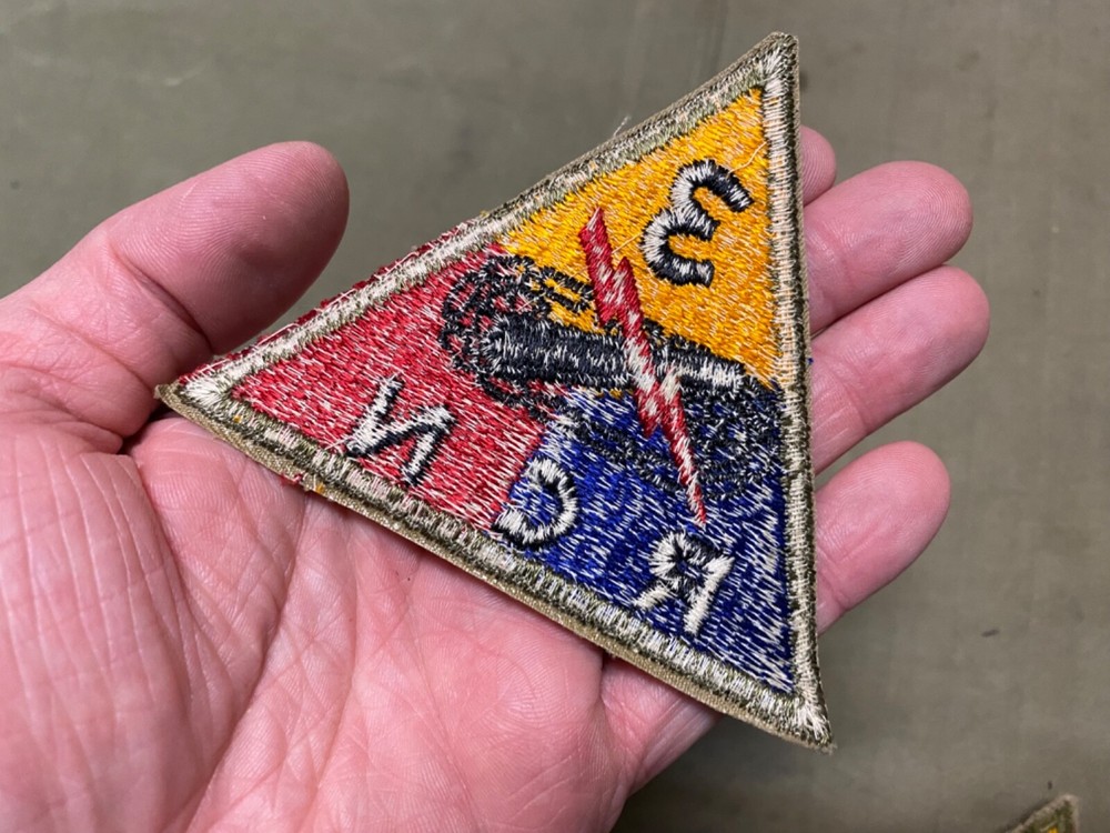 ORIGINAL WWII US ARMY 3RD ARMORED TANK RECON DIVISION JACKET INSIGNIA PATCH