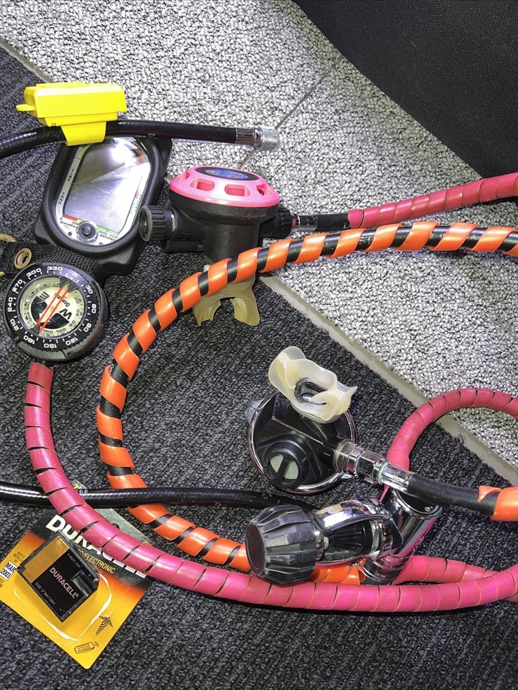 Scuba Set Oceanic DataMax Pro Dive Computer/Depth Gauge/Dive Timer/MaxDepth used