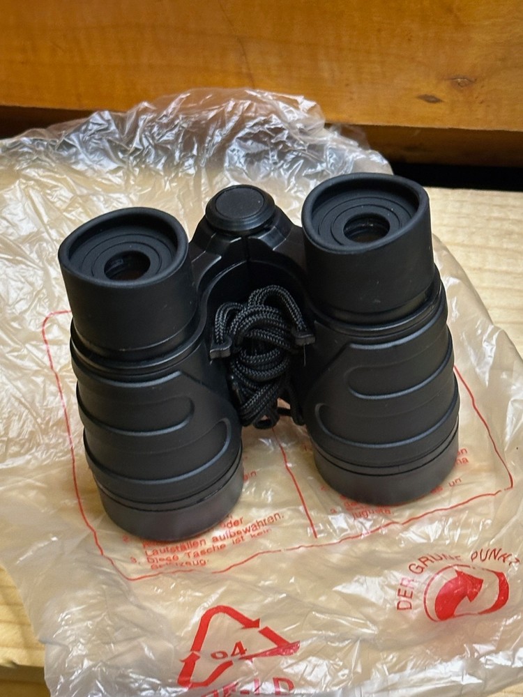 Timberland Binoculars in pouch with belt loop Early 2000's