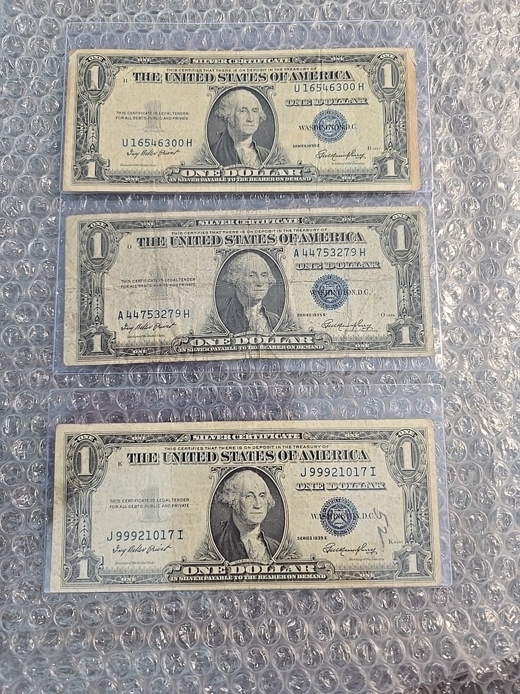 Three-$1 1935E "NO MOTTO" SILVER CERTIFICATE NOTES