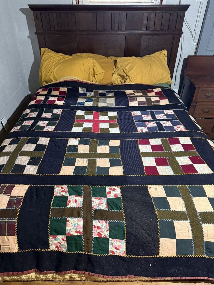 Antique Amish Patchwork Quilt Lancaster, PA 74 X 72