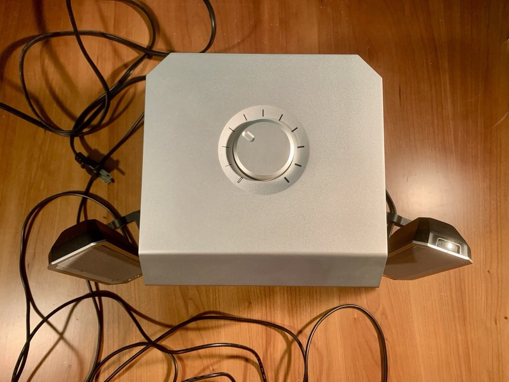 Dell Zylux Multimedia Computer Speaker System w Powered Subwoofer Model A525