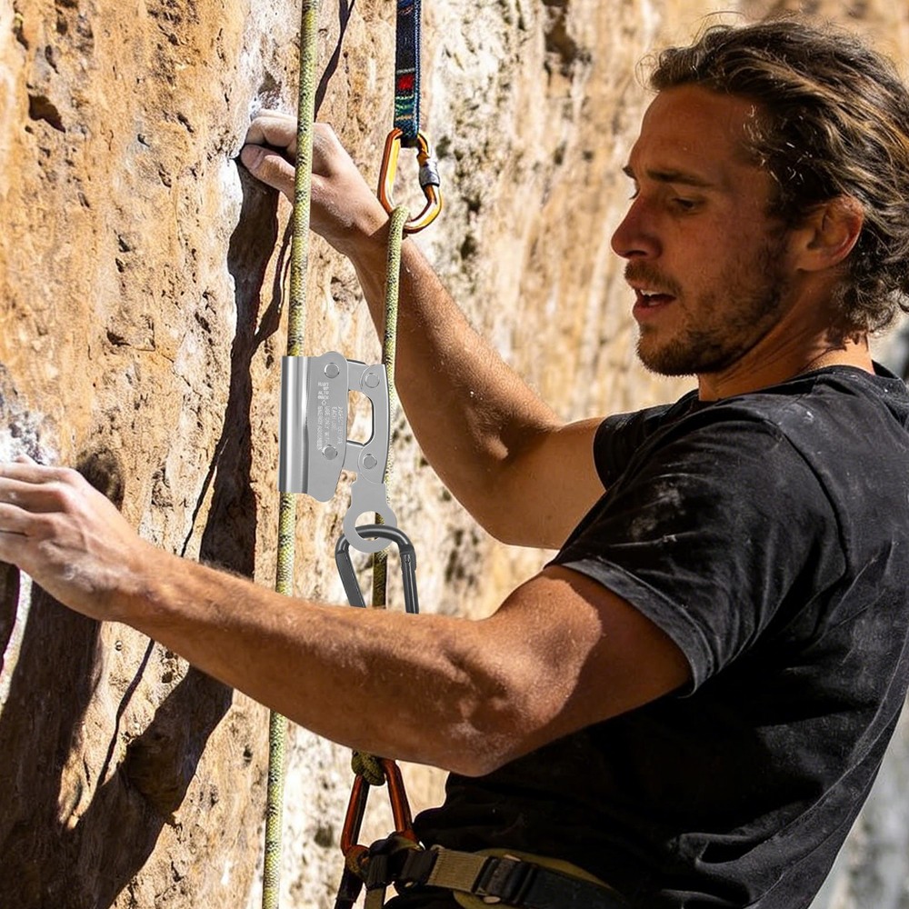 High-Strength Self-Locking Climbing Device for Fall Protection Safety