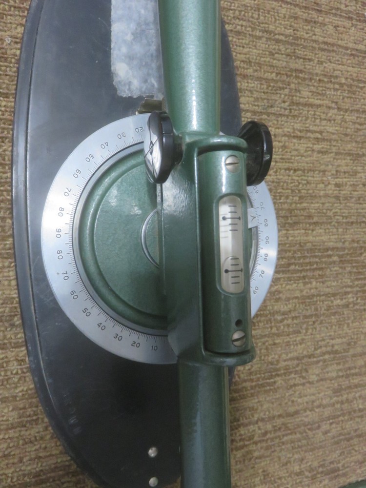 K&E LAND SURVEYORS LEVEL