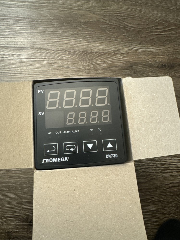 Omega CN733 Digital Temperature Controller