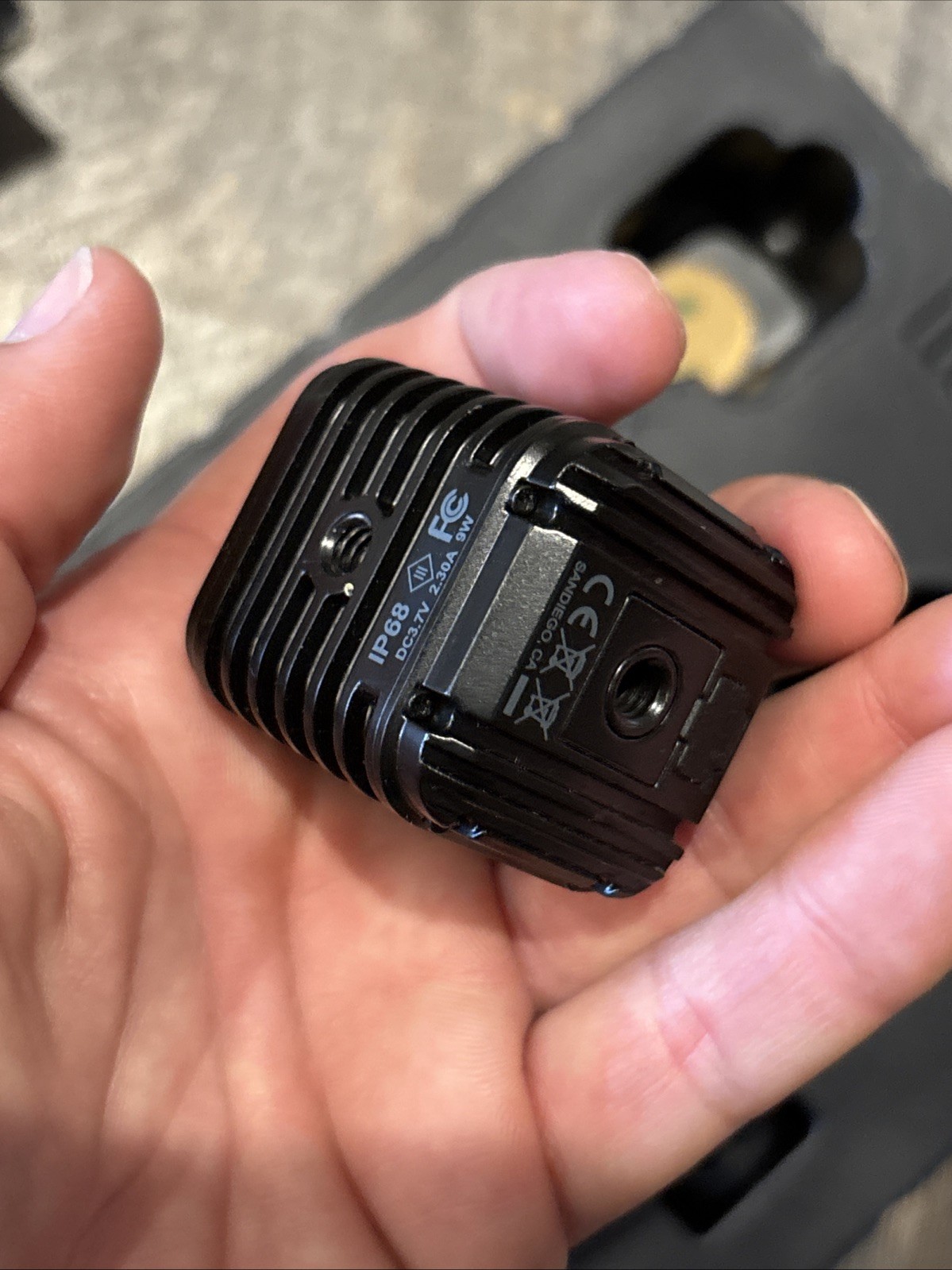 LITRA TORCH 2.0 PHOTO AND VIDEO LIGHT Great Condition