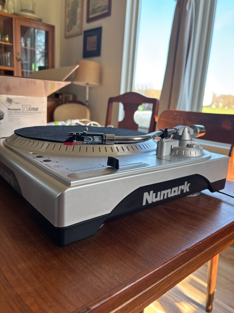 Numark TTUSB Turntable - Pristine Condition, Original Box, One Owner
