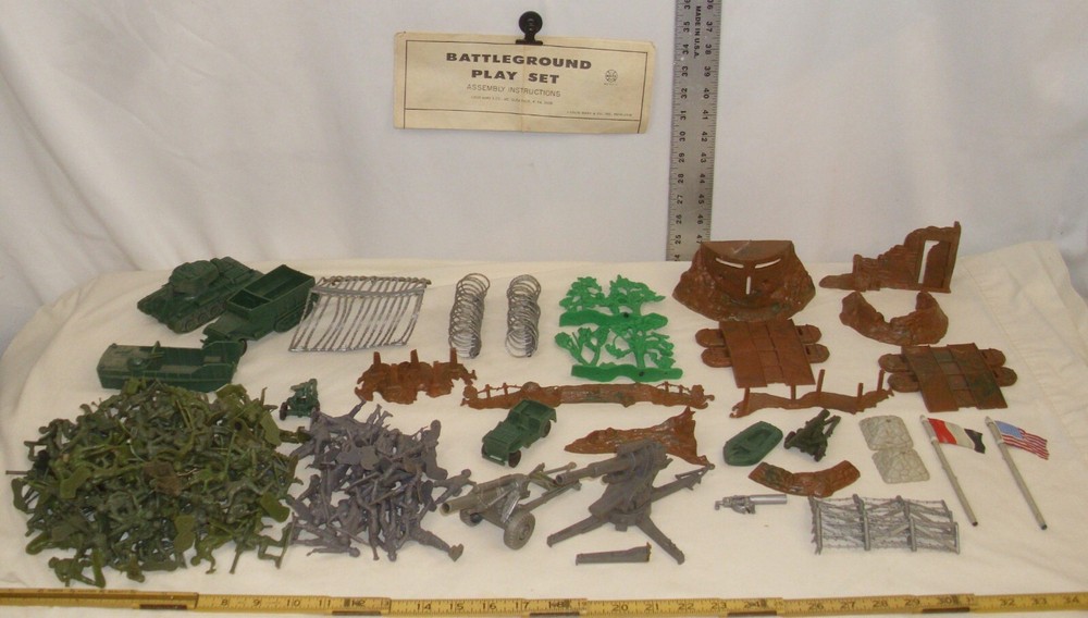 MARX BATTLEGROUND WWII PLAY SET 1960 BOXED SHARP!
