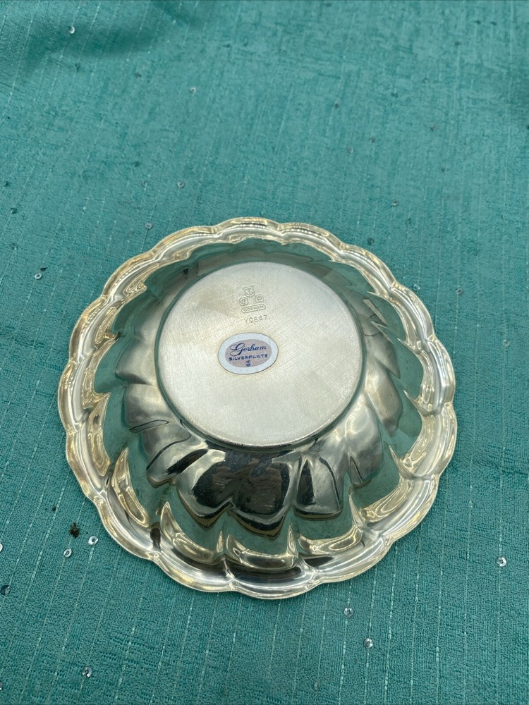 Gorham Silverplate Candy/Nut Dish YC647~~5 3/4" Diameter