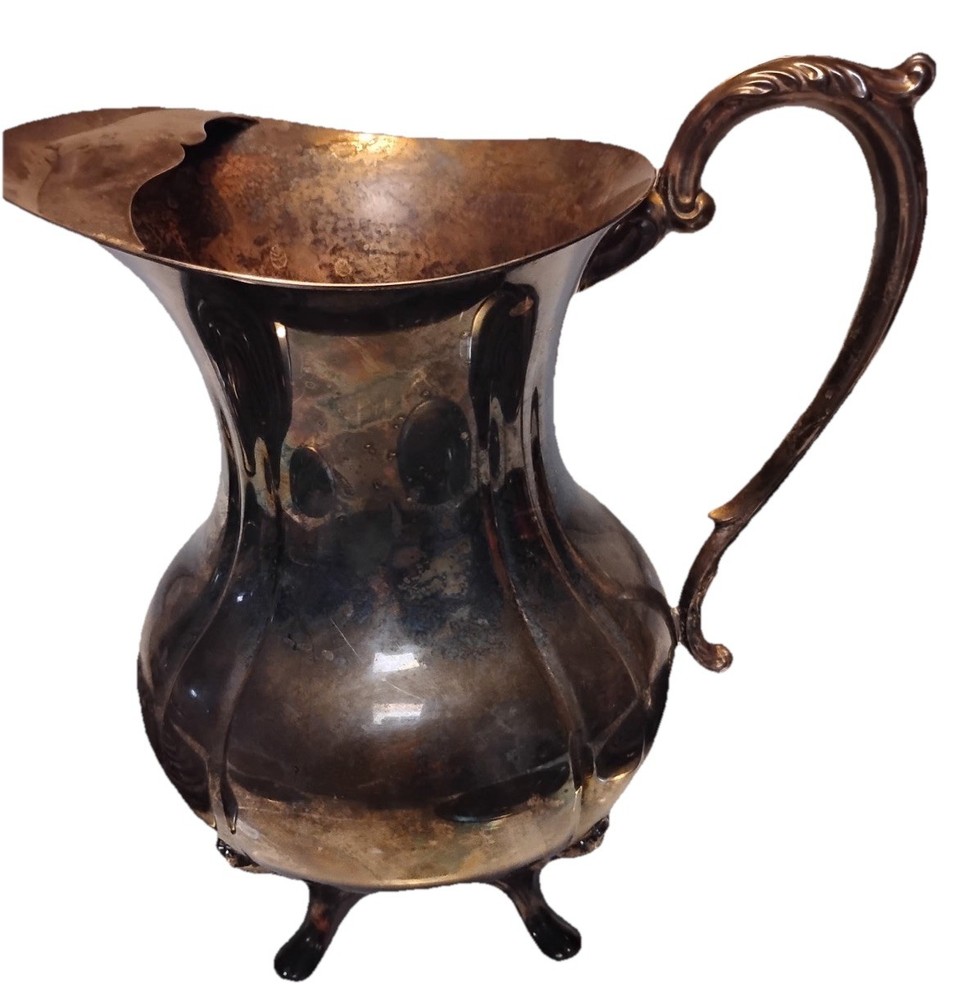 Vintage Sheridan Taunton silversmiths Silverplate Footed Pitcher W/ Ice Lip