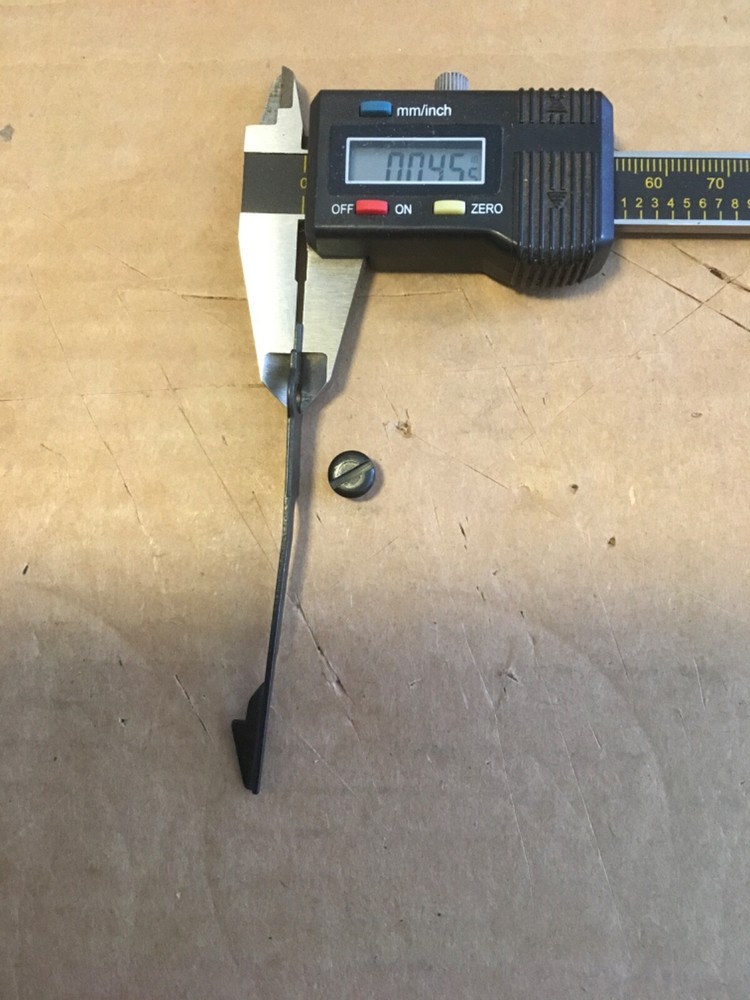 NOS Mossberg 835 Extractor, & Screw